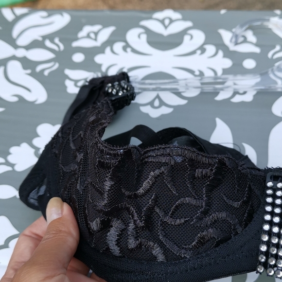 Rene Rofe Black Lace Half Coverage Bra - Picture 6 of 12